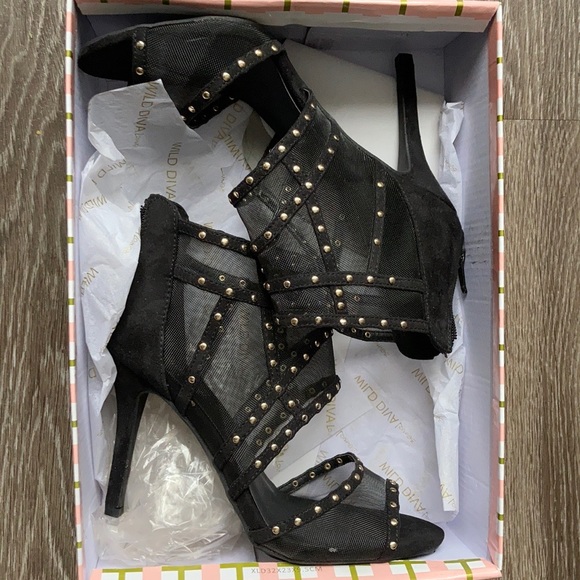 Black heels - Picture 6 of 6